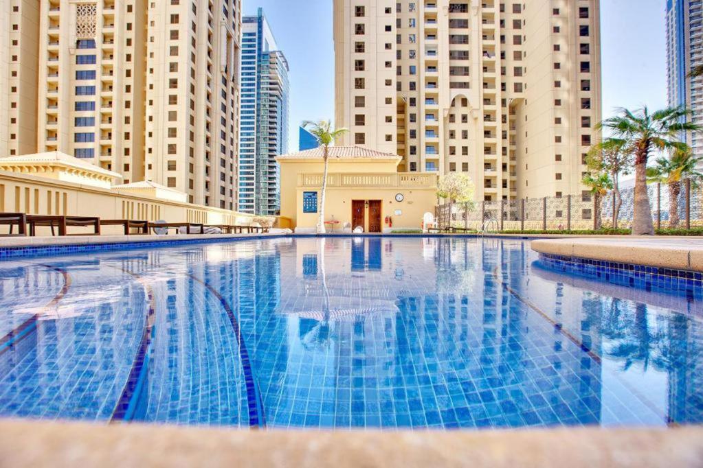 Elan Rimal 5 Suits Dubai Exterior photo